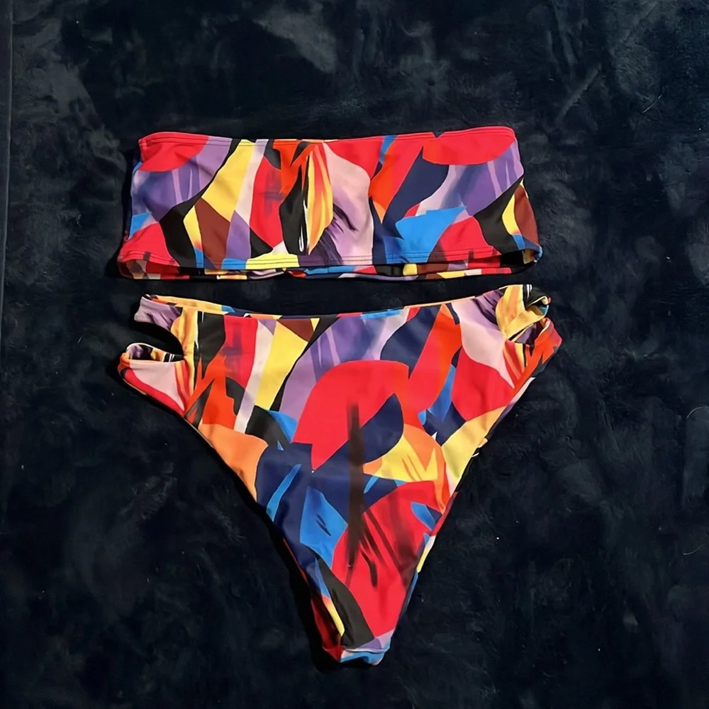 Size Medium Multi Color Bikini - Picture 2 of 3